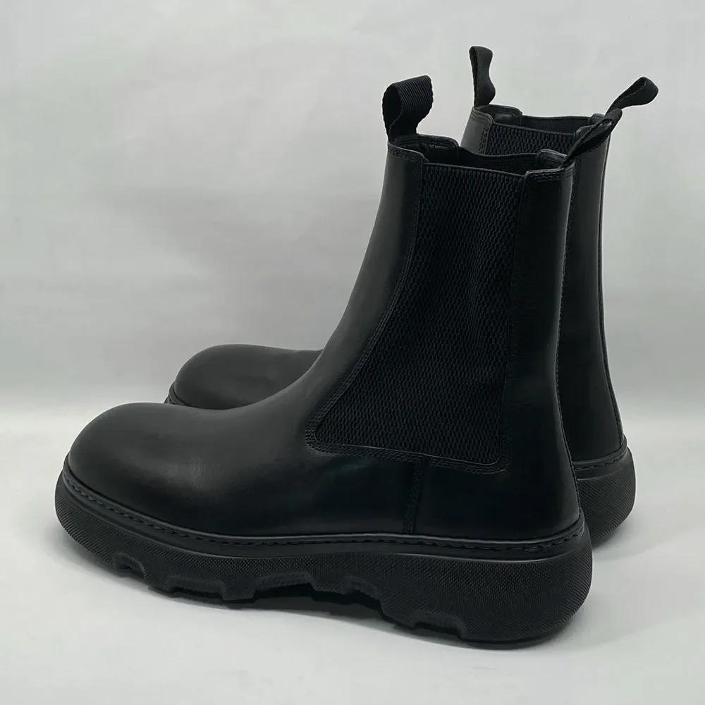 Burberry leather Chelsea boots size 43/us size 10